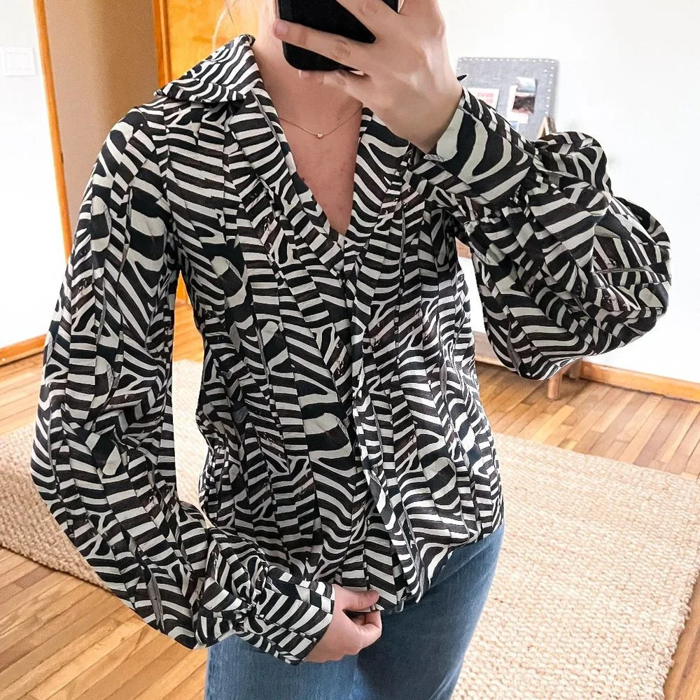 ALEXIS Satin Brown Animal Print Button Down Designer Collared Shirt Blouse XS